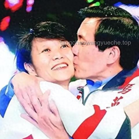 **发现真相：从假千金到真我找寻之旅**